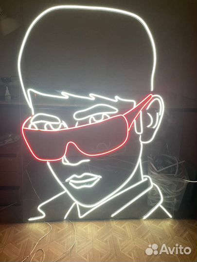 Неоновая вывеска для бизнеса