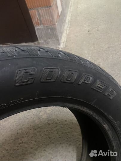 Cooper Weather-Master S/T 2 215/60 R17
