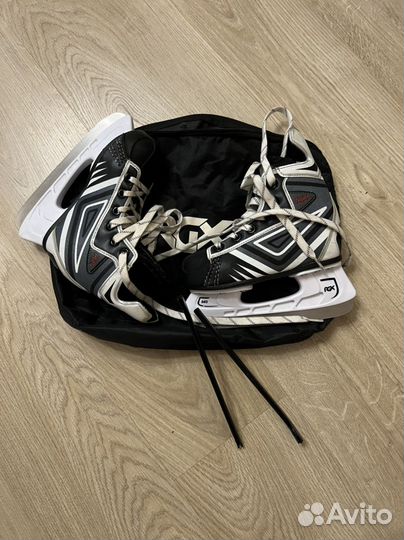 Коньки хоккейные RGX-340 детские 32 размер