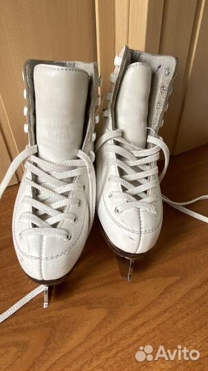 Фигурные коньки Wifa 27