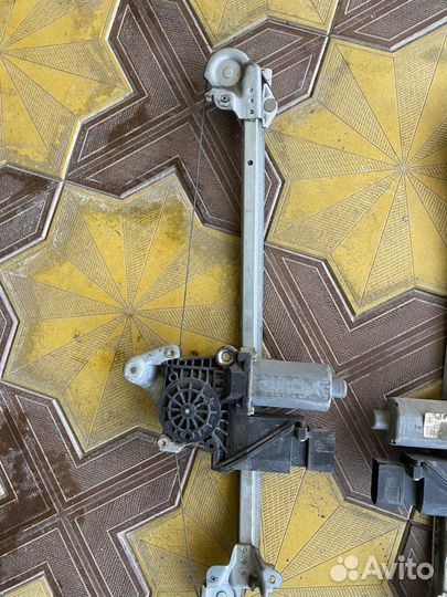 Задние стеклоподъемники Mercedes w210 E210 S210