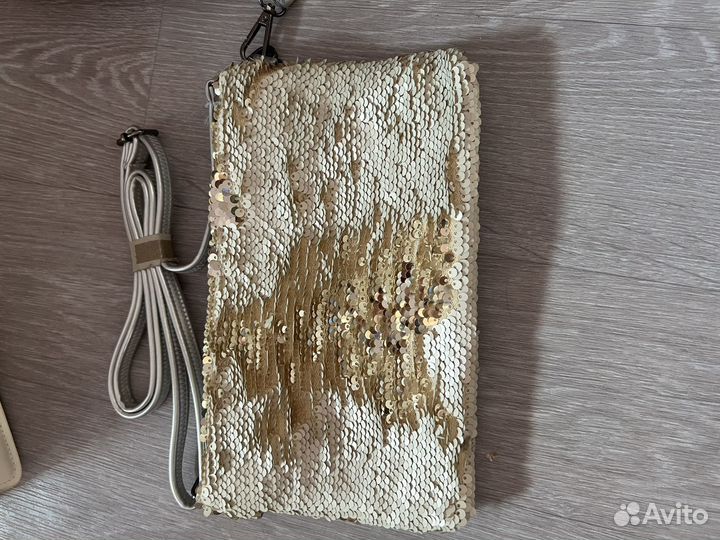 Сумка клатч с ремешком из паеток