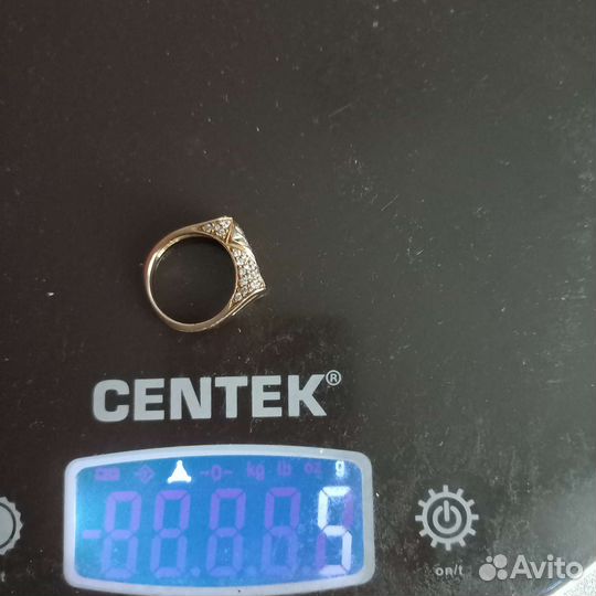 Золотое кольцо 585