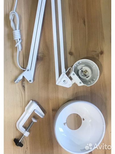 Лампа настольная для маникюра