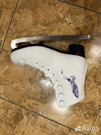 Коньки фигурные детские