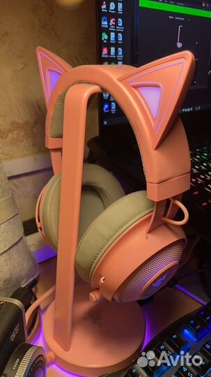 Razer kraken kitty edition +Razer Base station V2