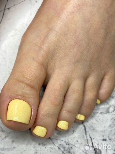 Маникюр, педикюр