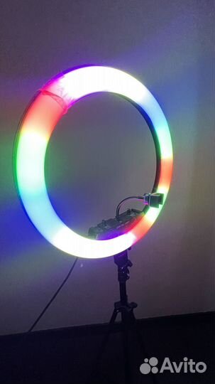 Кольцевая лампа со штативом
