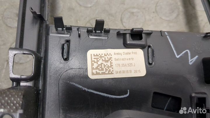 Рамка под щиток приборов Volkswagen Jetta 7 2018, 2019