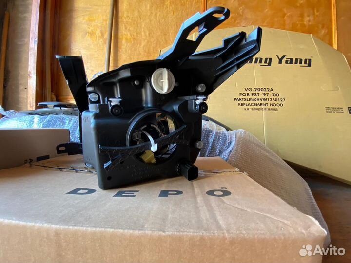 Фара Ford Fusion Форд Фьюжн фонарь передний фар