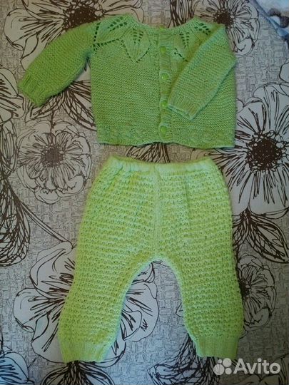 Бесшовный вязаный комплект ручной работы на 6-12 м