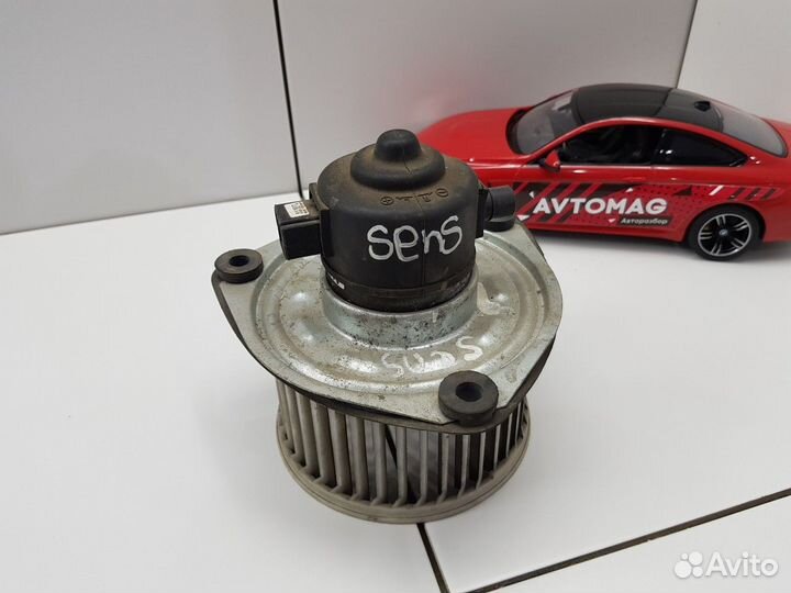 Моторчик отопителя (ZAZ Sens)