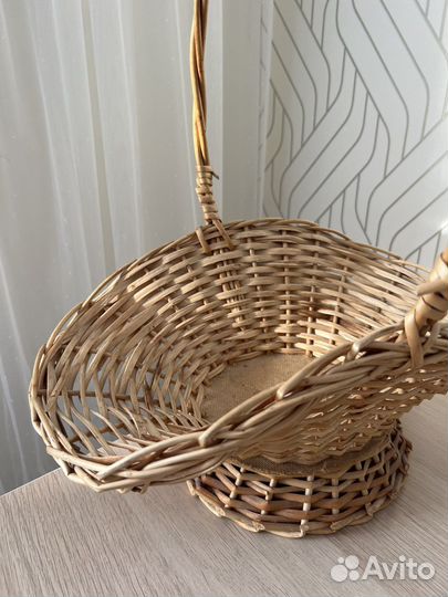 Корзина плетеная