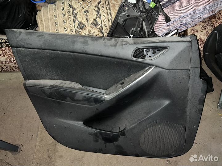 Дверные карты и комплектующие к ним