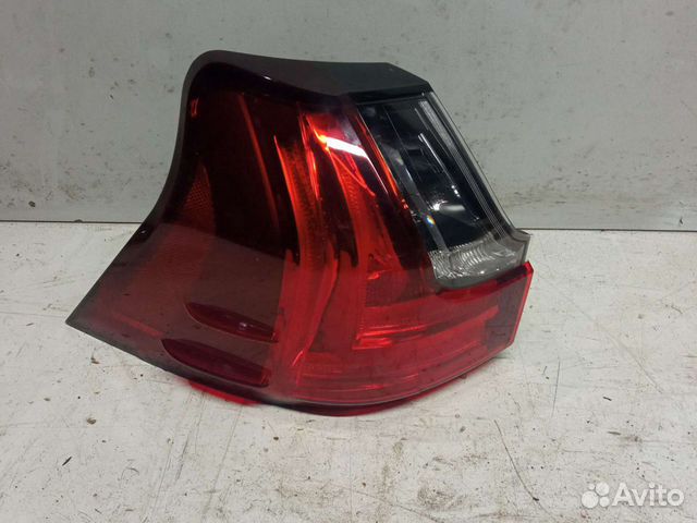 Фонарь левый наружний Lexus LX570