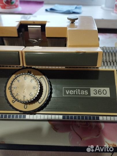 Двухфонтурная вязальная машинка veritas 360