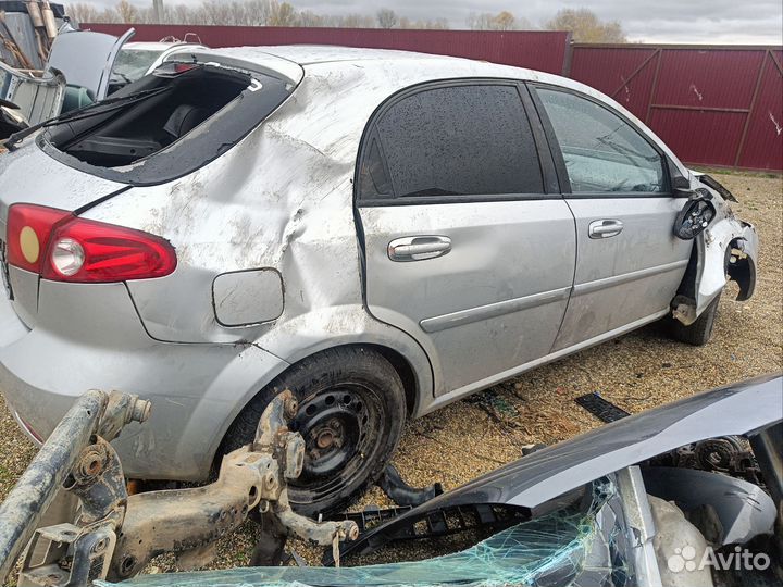 Шевроле Лачетти 1.4 Хэтчбек (В разборе)