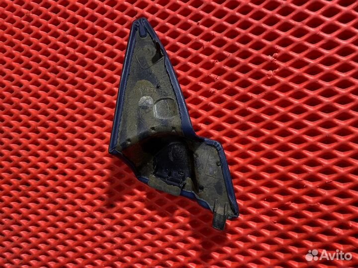 Накладка зеркала правая Mercedes-Benz w124