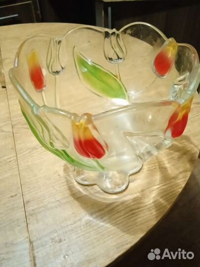 Ваза для фруктов на ножке стекло