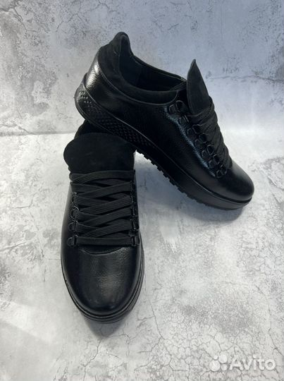 Мужские кожаные кеды