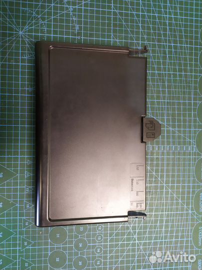 Крышка лотка подачи Kyocera 1040 302M209110