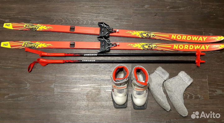 Беговые лыжи