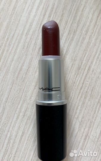 Помады Mac