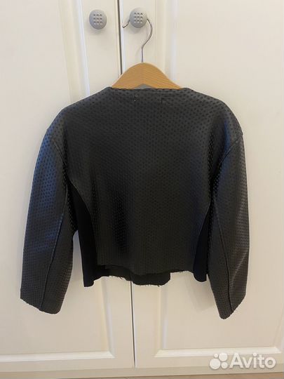 Куртка для девочки 146