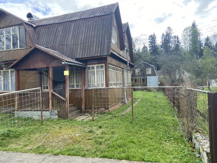 Дом 104 м² на участке 5 сот.