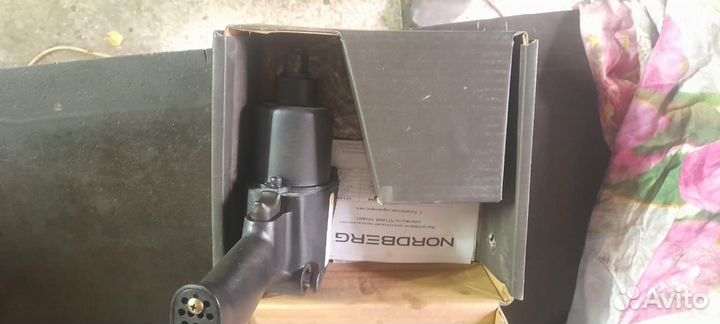 Гайковерт пневматический