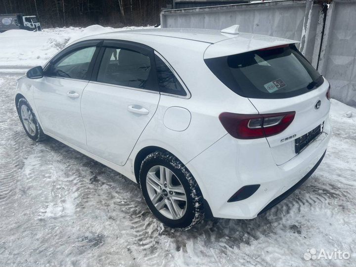 Автомобиль на запчасти Kia Ceed хэтчбек 1.6 AT