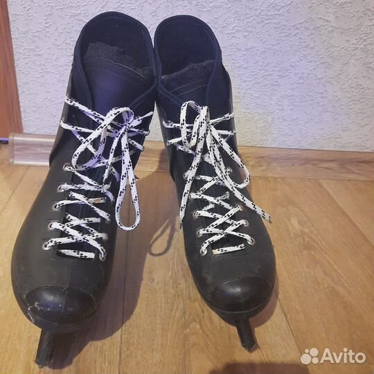 Коньки хоккейные размер 40 1/2