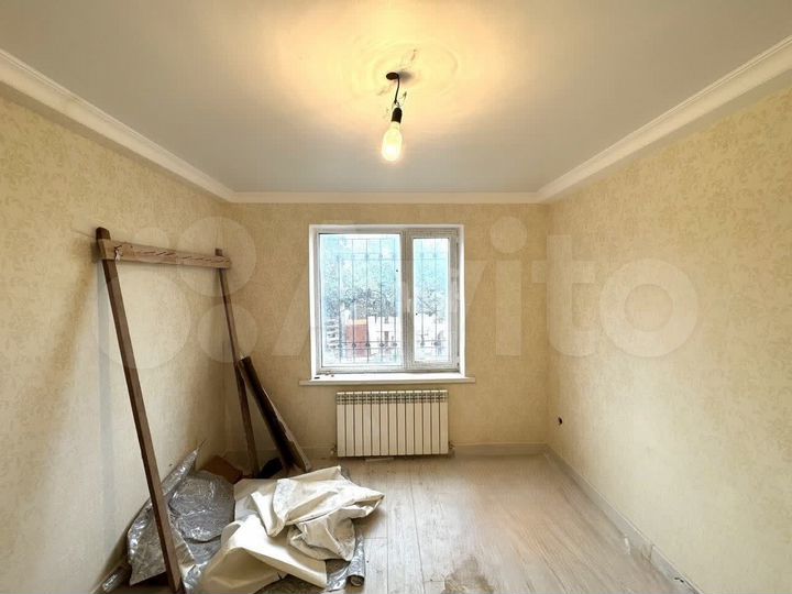 2-к. квартира, 54 м², 1/5 эт.