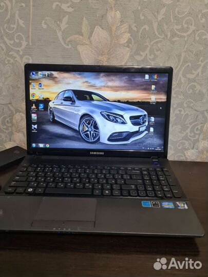 Ноутбук samsung i3