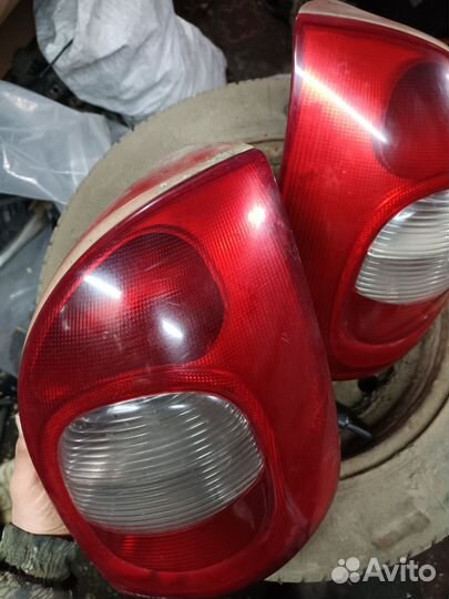 Фонарь задний правый Citroen Xsara Picasso