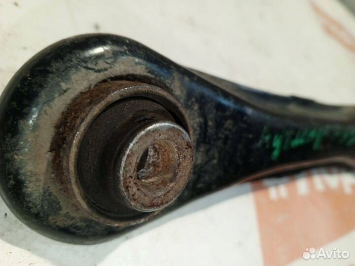 Рычаг задний правый верхний Mitsubishi Outlander 2