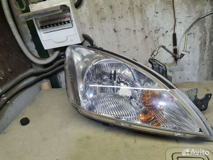 Фара правая mitsubishi lancer 9 2006 г