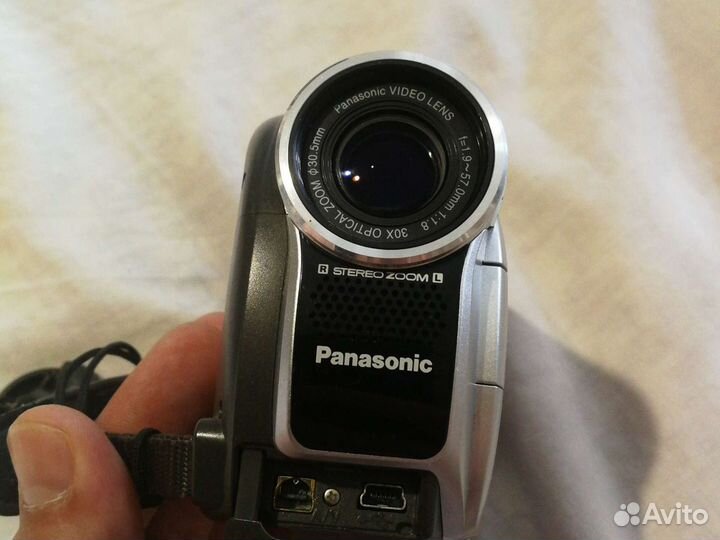 Видеокамера panasonic VDR-D150EE