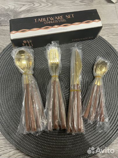 Набор столовых приборов на 6 персон