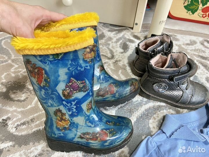 Пакет одежды (104) и обуви (24) для девочки