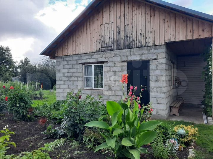 Дом 38,7 м² на участке 6,8 сот.