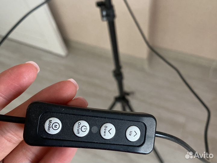 Кольцевая лампа 30 см