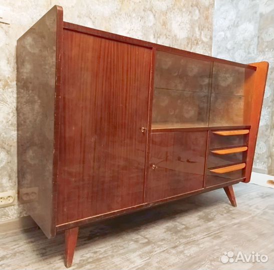 Шкаф сервант Рижская фабрика 60-е