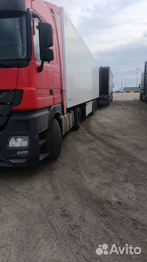 Mercedes-Benz Actros 1844 LS с полуприцепом, 2013