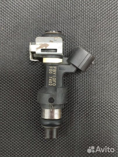 Форсунка топливная Nissan Almera Classic