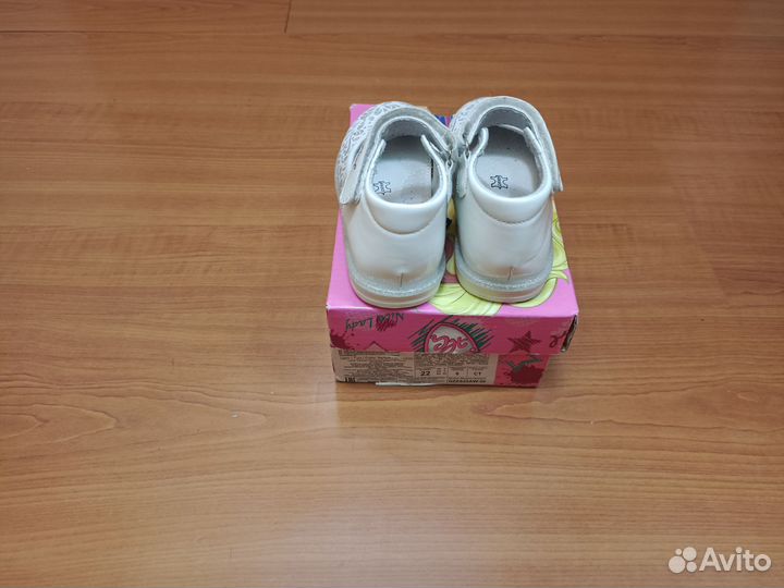 Туфельки для девочки 22