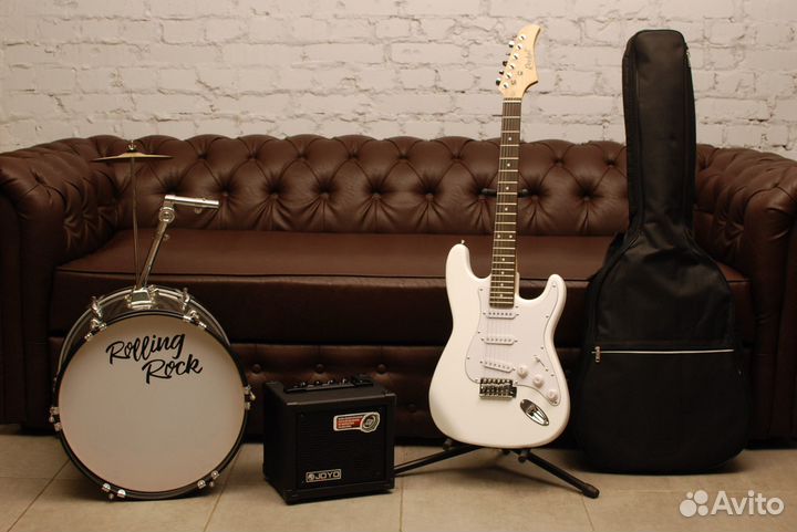 Электрогитара + комбик (Аксессуар в подарок)