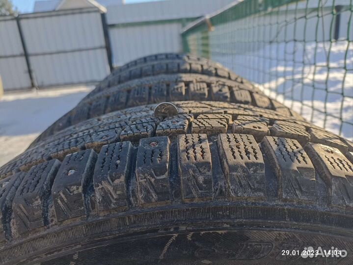 Dunlop SP Winter Ice 01 235/55 R18