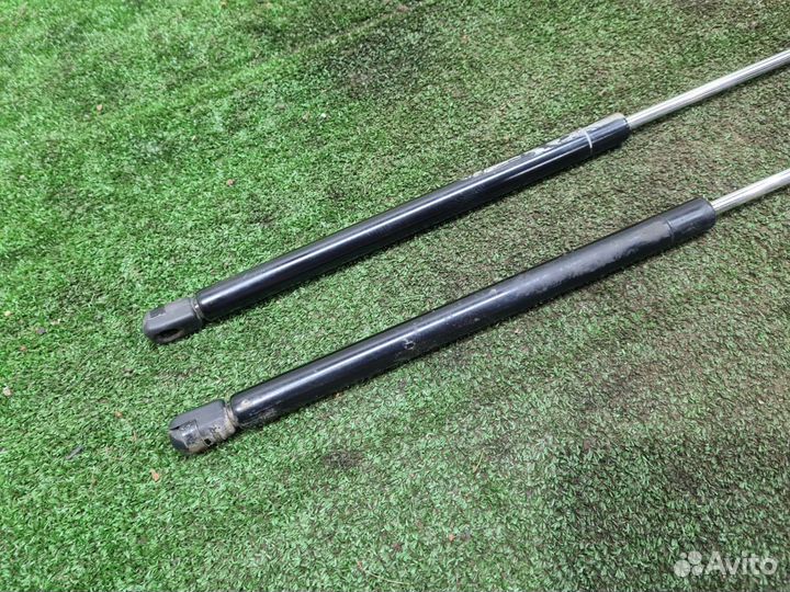 Амортизатор капота УАЗ Патриот Газовый упор капот