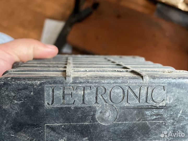 Эбу Mercedes-Benz